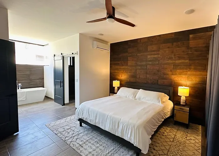Villa Casa Santos Pedregal *